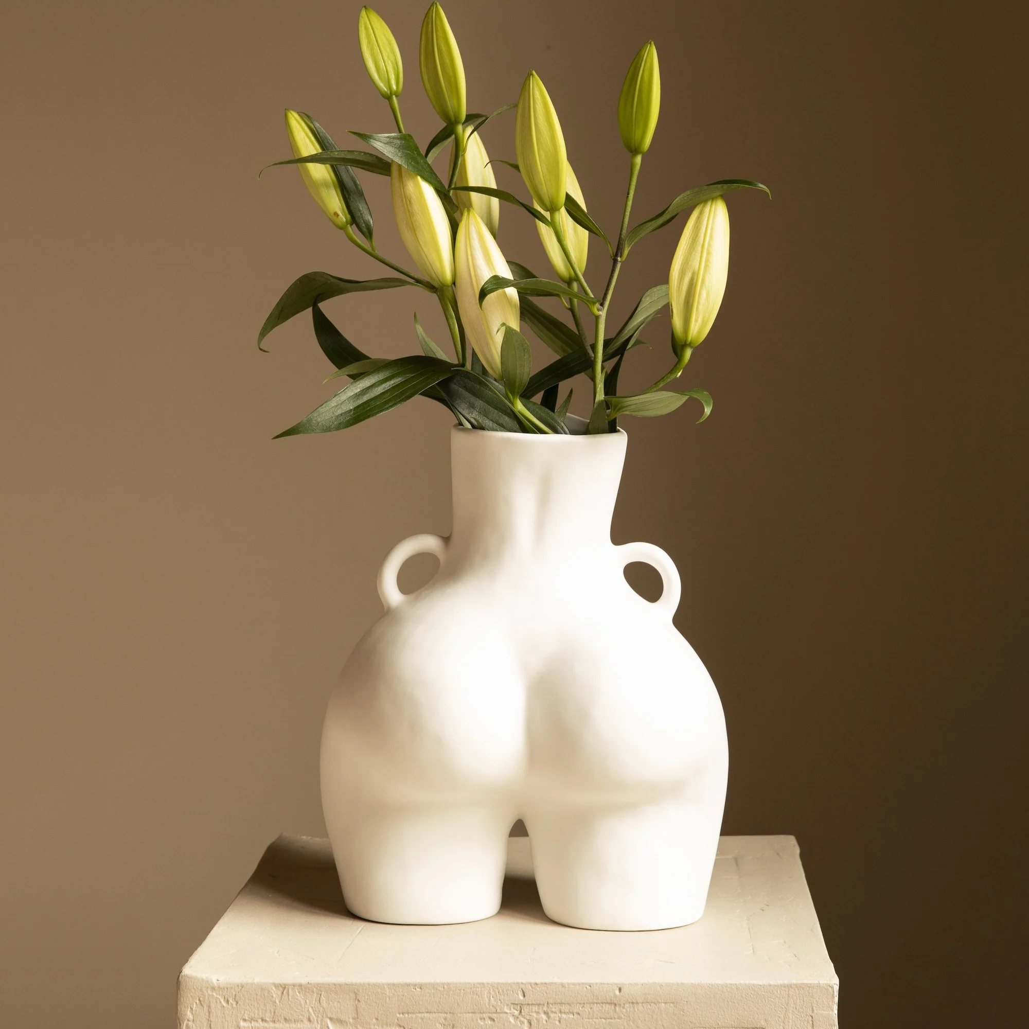 Anissa Kermiche custom plant pot